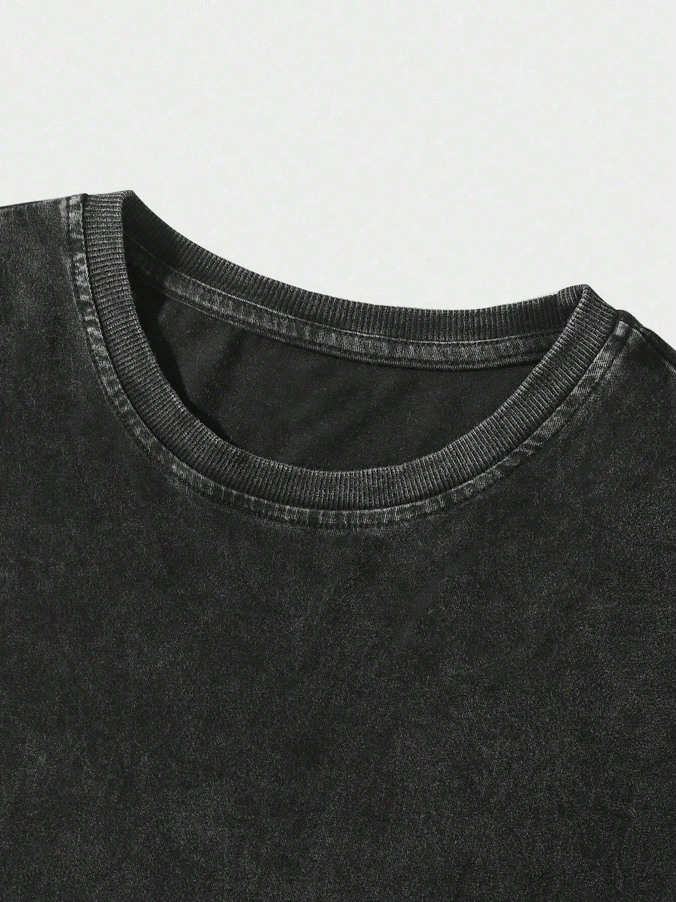 Black Washed Graphic Tee with  - Tee Graphic Print ulasan dan harga